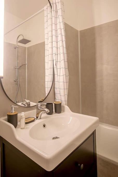 Rare Appart 2 Chambres En Duplex Design Au Panier Марсель Экстерьер фото